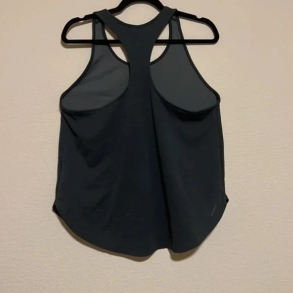 Adidas Aeroready Dark Gray Athletic Top Size L - Picture 5 of 6